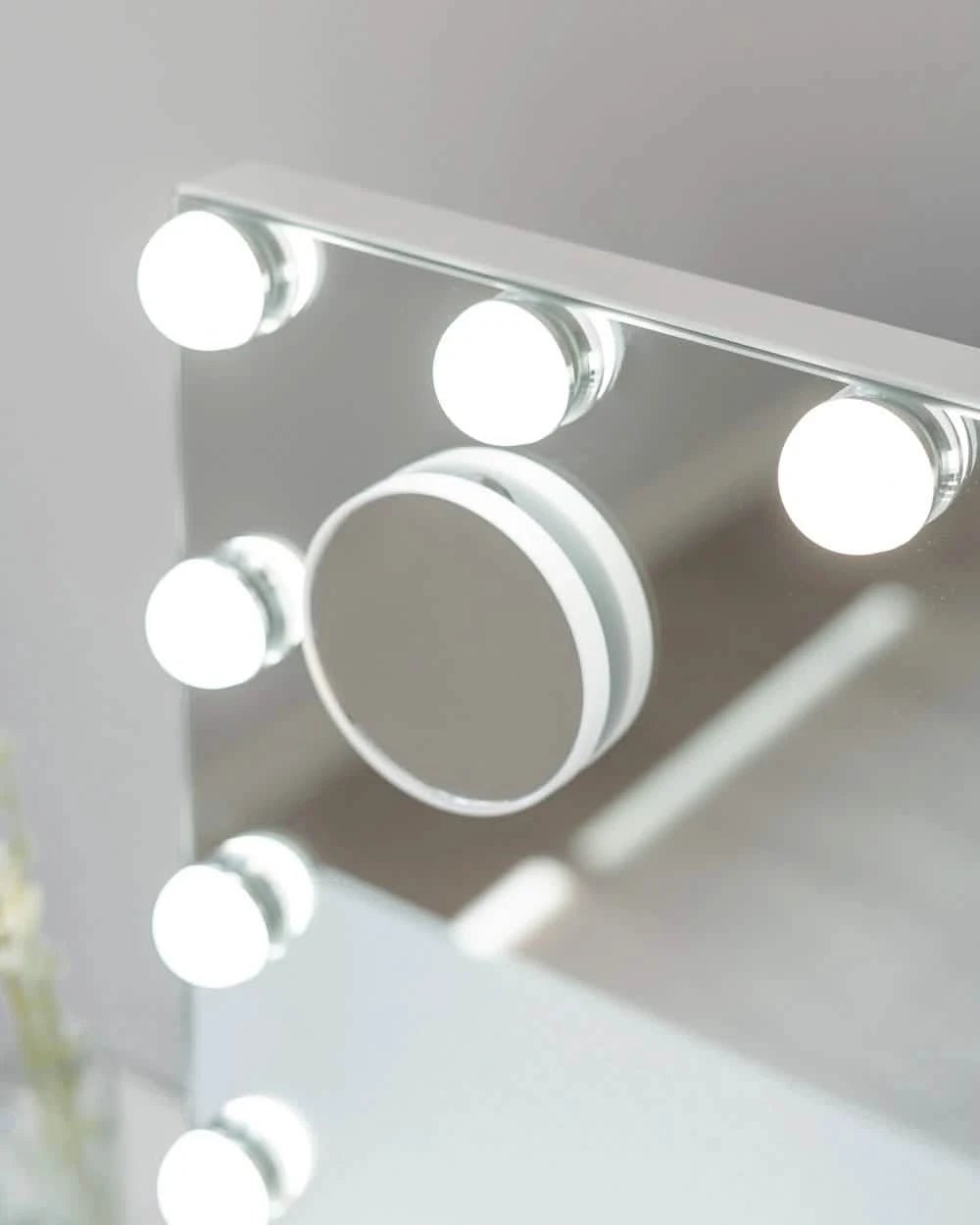 Espejo con Luz - Ovalado - Misswood